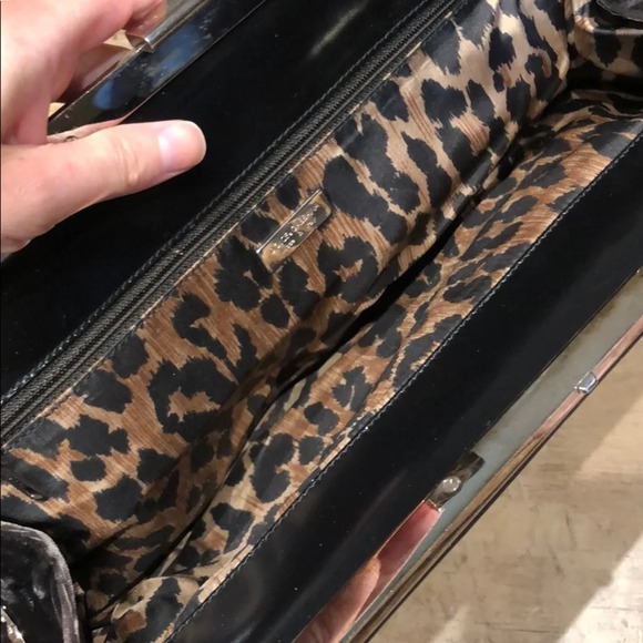 Timeless Dolce & Gabbana Brown Suede Bag - Picture 7 of 7